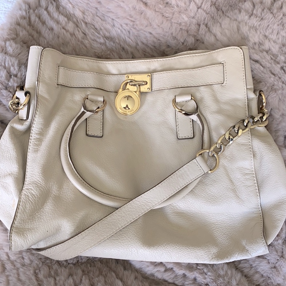 Beautiful Michael Kors purse!